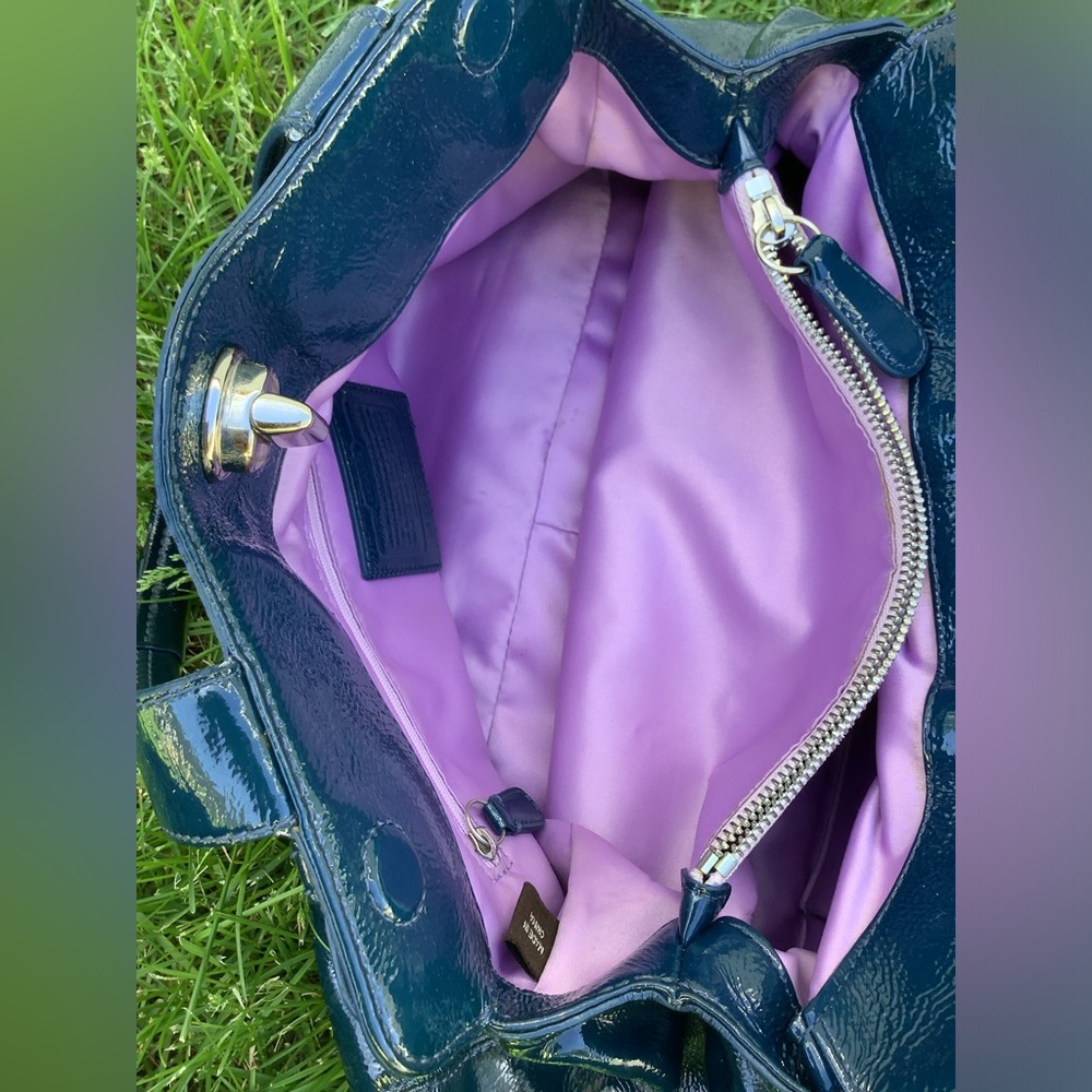 Nice COACH bag - RARE color 🌹🌹 - Picture 16 of 16